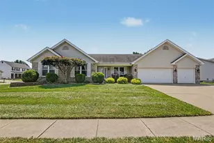 304 Thoroughbred Trail, Saint Peters, MO 63376 - Photo 1