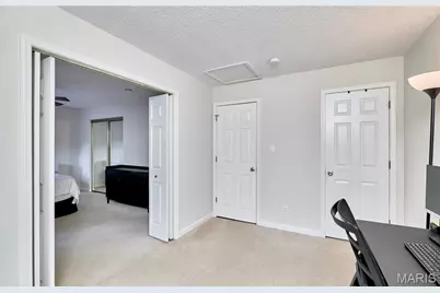 9045 N Swan Circle, Brentwood, MO 63144 - Photo 49