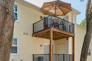 9045 N Swan Cir, Brentwood, MO 63144 - Photo 7