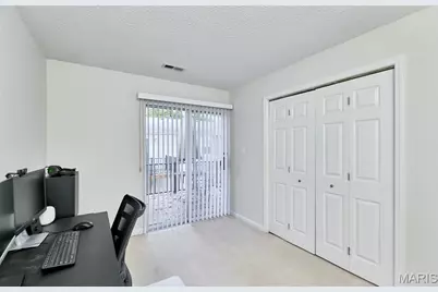 9045 N Swan Circle, Brentwood, MO 63144 - Photo 51