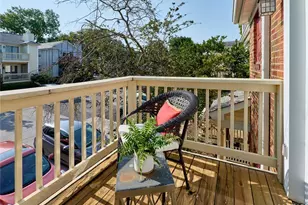 9045 N Swan Cir, Brentwood, MO 63144 - Photo 11