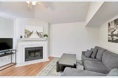 9045 N Swan Circle, Brentwood, MO 63144 - Photo 35