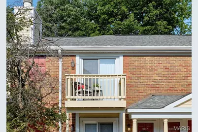 9045 N Swan Circle, Brentwood, MO 63144 - Photo 5