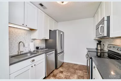 9045 N Swan Circle, Brentwood, MO 63144 - Photo 27