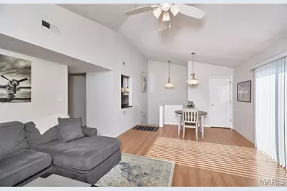 9045 N Swan Circle, Brentwood, MO 63144 - Photo 19