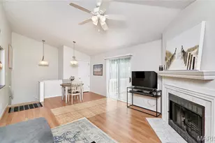 9045 N Swan Cir, Brentwood, MO 63144 - Photo 17