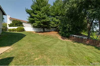 2296 Delaware Drive, Saint Charles, MO 63303 - Photo 23