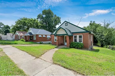3302 Welsberg Drive, Saint Louis, MO 63121 - Photo 3