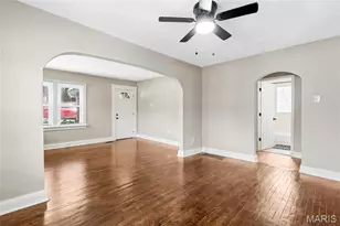 3302 Welsberg Dr, Saint Louis, MO 63121 - Photo 9