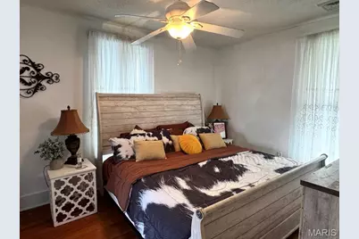906 Georgia Street, Louisiana, MO 63353 - Photo 37