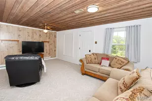 247 E Hwy 8, Shelbyville, MO 65565 - Photo 11