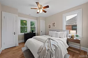5301 Sunshine Dr, Saint Louis, MO 63109 - Photo 23