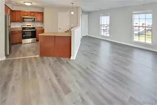 333 Stonewall Creek Dr, Dardenne Prairie, MO 63368 - Photo 9