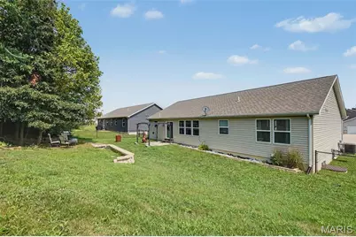1023 Wrigley Circle, Warrenton, MO 63383 - Photo 5