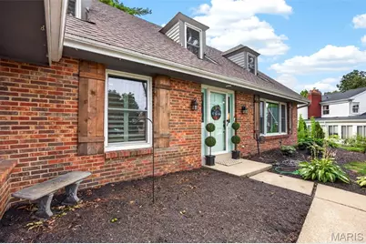 4 Chantilly Court, Lake Saint Louis, MO 63367 - Photo 5