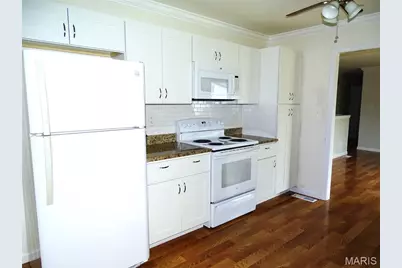 1052 Deleon Court, Fenton, MO 63026 - Photo 9
