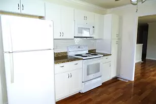 1052 Deleon Ct, Fenton, MO 63026 - Photo 9