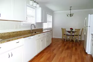 1052 Deleon Ct, Fenton, MO 63026 - Photo 11
