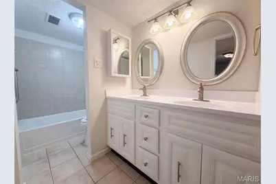 1154 Rue La Chelle Walk #1154, Saint Louis, MO 63141 - Photo 13