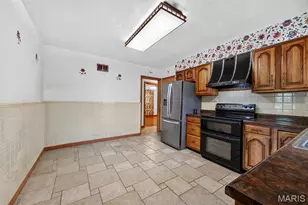 813 Hentschel Pl, Saint Louis, MO 63135 - Photo 13