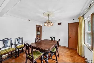 813 Hentschel Place, Saint Louis, MO 63135 - Photo 9