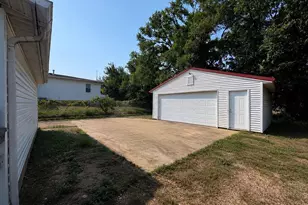 608 N Division St, Bonne Terre, MO 63628 - Photo 11