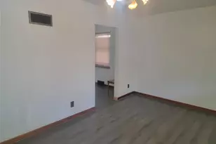 3825 Illinois Ave, Saint Louis, MO 63118 - Photo 3