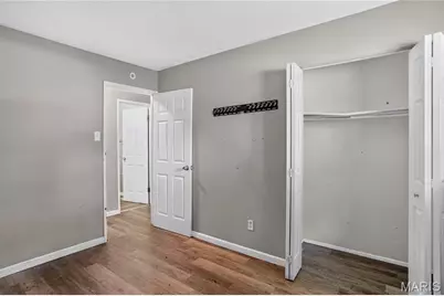 8428 Jacklin Avenue, Hazelwood, MO 63042 - Photo 17