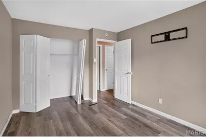8428 Jacklin Avenue, Hazelwood, MO 63042 - Photo 15