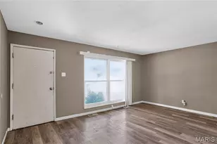 8428 Jacklin Ave, Hazelwood, MO 63042 - Photo 11