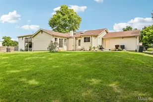 11 Laurelwood Dr, Saint Peters, MO 63376 - Photo 33