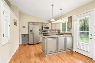 11 Laurelwood Dr, Saint Peters, MO 63376 - Photo 13