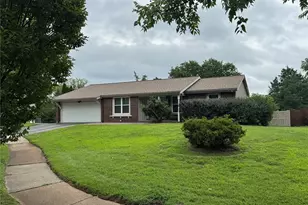 50 White Plains Dr, Chesterfield, MO 63017 - Photo 3