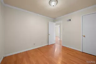 9715 Ridge Ave, Saint Louis, MO 63114 - Photo 11