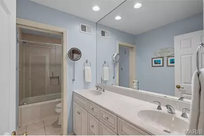 245 Litcheford Court, Creve Coeur, MO 63141 - Photo 31