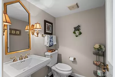 245 Litcheford Court, Creve Coeur, MO 63141 - Photo 17