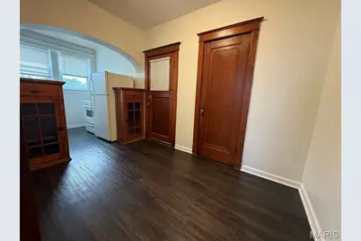 3954 Dover Place, Saint Louis, MO 63116 - Photo 7