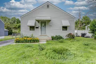 8015 Aline Ave, Berkeley, MO 63134 - Photo 1