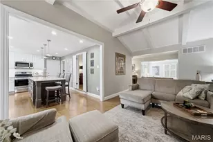 12651 Villa Hill Ln, Creve Coeur, MO 63141 - Photo 13