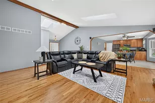 1122 Majestic Dr, Fenton, MO 63026 - Photo 7