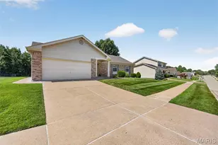 1122 Majestic Dr, Fenton, MO 63026 - Photo 39