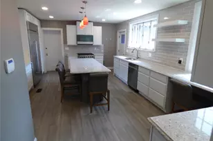 9 Bellerive Acres, Bellerive, MO 63121 - Photo 9
