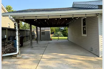 2550 Bonniebrook Drive, Maryland Heights, MO 63043 - Photo 7