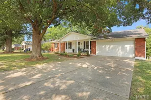 215 Ranchmoor Trail, Ellisville, MO 63011 - Photo 3