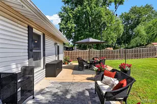 2812 Olde Gloucester Dr, Saint Charles, MO 63301 - Photo 41