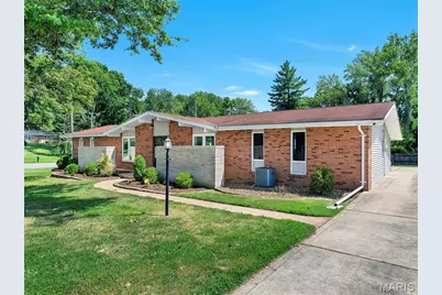 22 La Gorce Drive, Chesterfield, MO 63017 - Photo 3