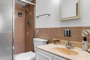 22 La Gorce Dr, Chesterfield, MO 63017 - Photo 35