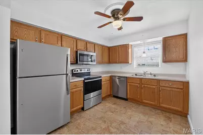 10017 Chardin Way #3, Saint Louis, MO 63128 - Photo 11