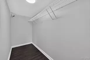 10017 Chardin Way, Saint Louis, MO 63128 - Photo 9