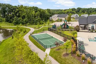 906 Memsie Pk Ct, O'Fallon, MO 63368 - Photo 11